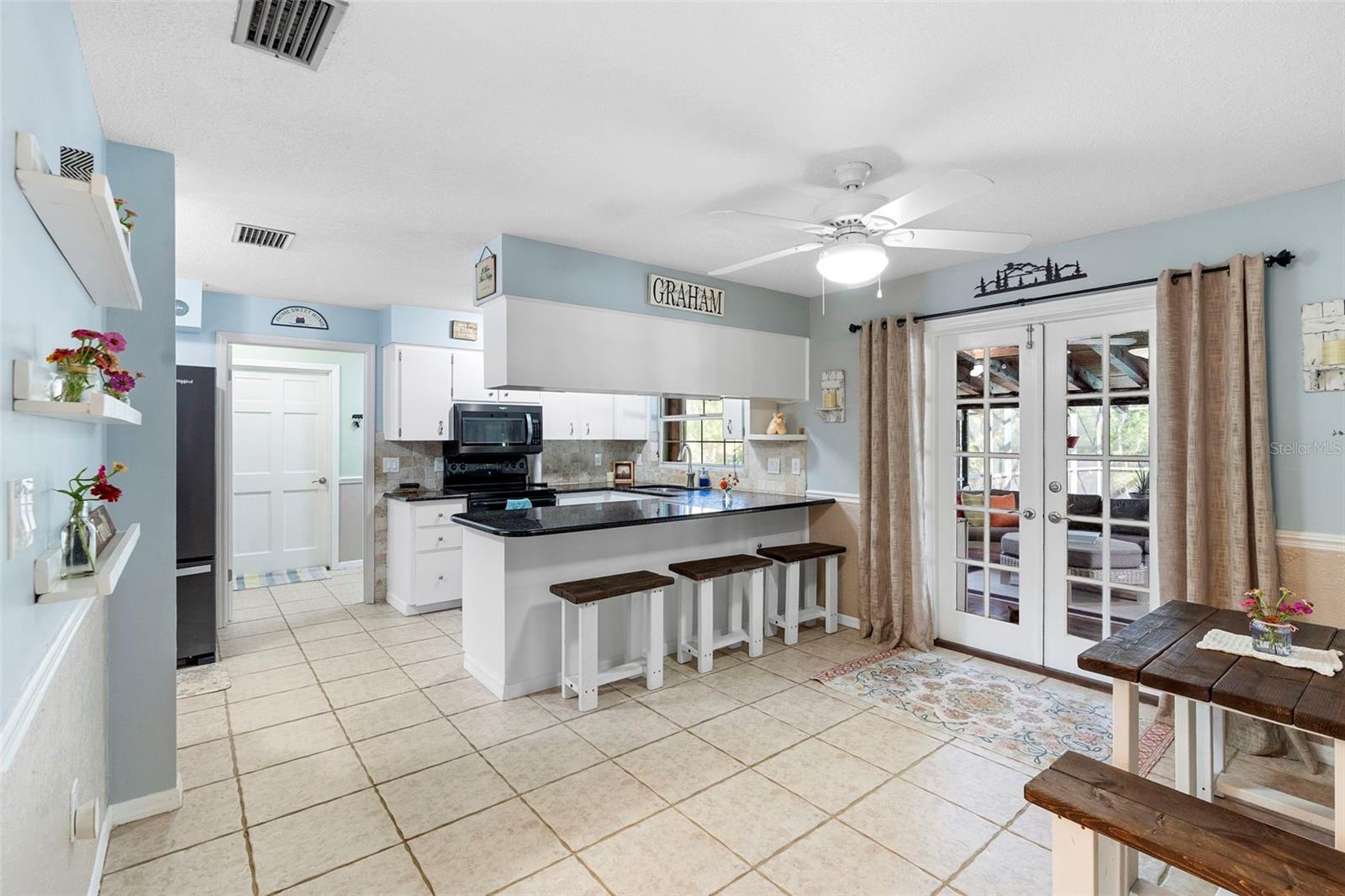 PICCIOLA HIGHLAND ESTATES - Residential