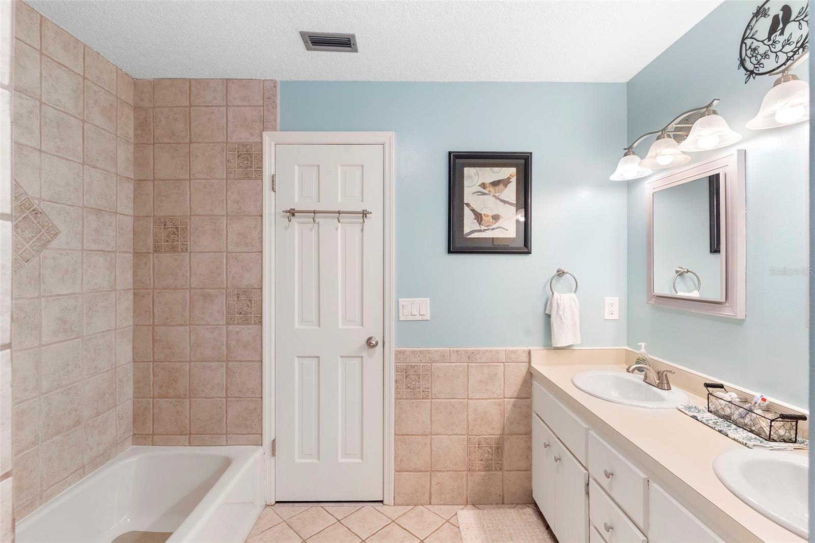 PICCIOLA HIGHLAND ESTATES - Residential
