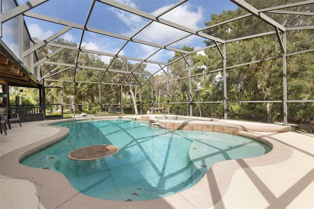 Photo of 5035 Magnolia Ridge Road, Fruitland Park, FL 34731 (MLS # G5103085)