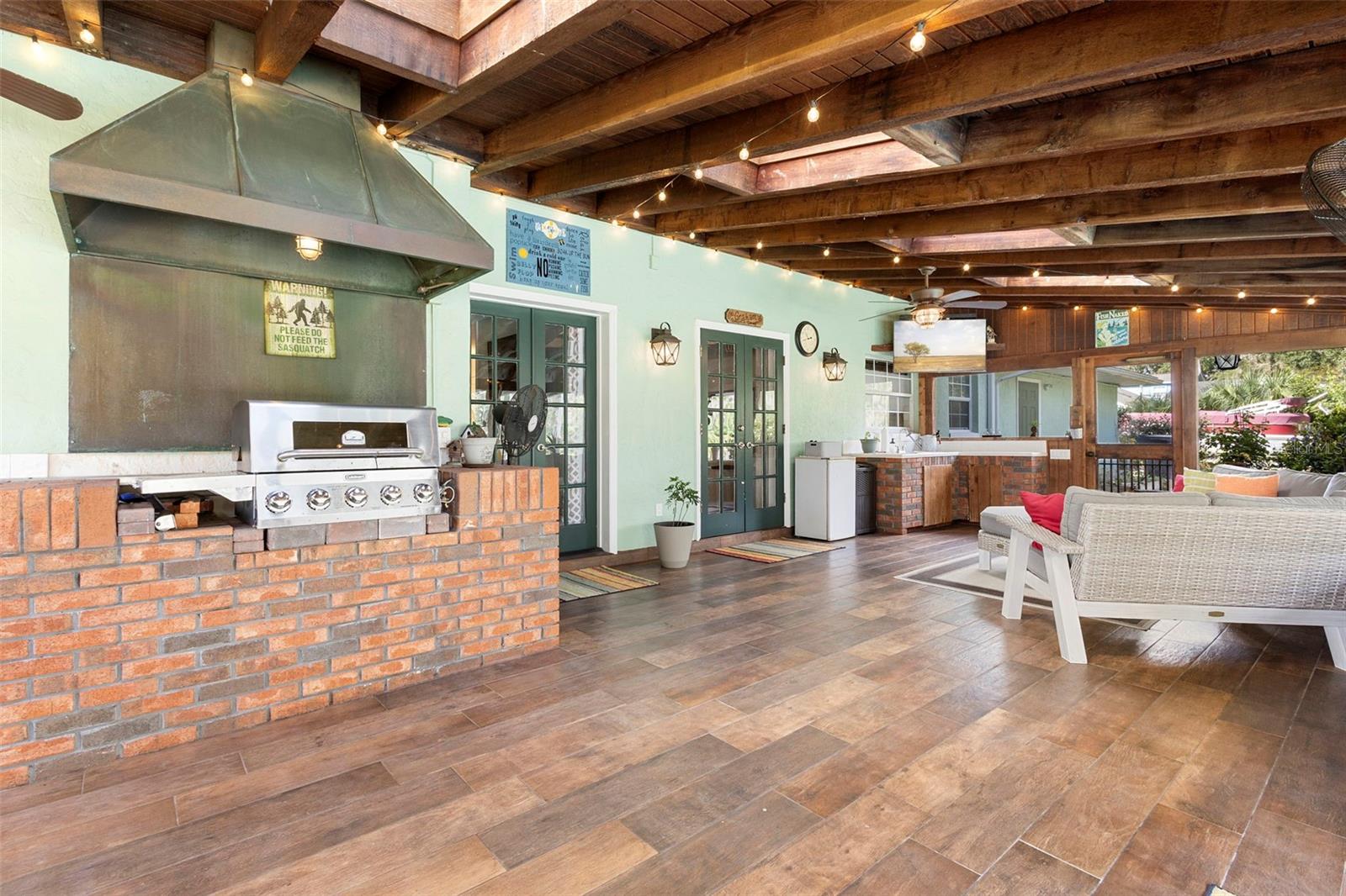 PICCIOLA HIGHLAND ESTATES - Residential