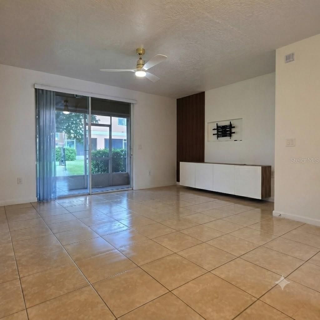 Photo of 1561 Chelsea Drive, Davenport, FL 33897 (MLS # O6424886)