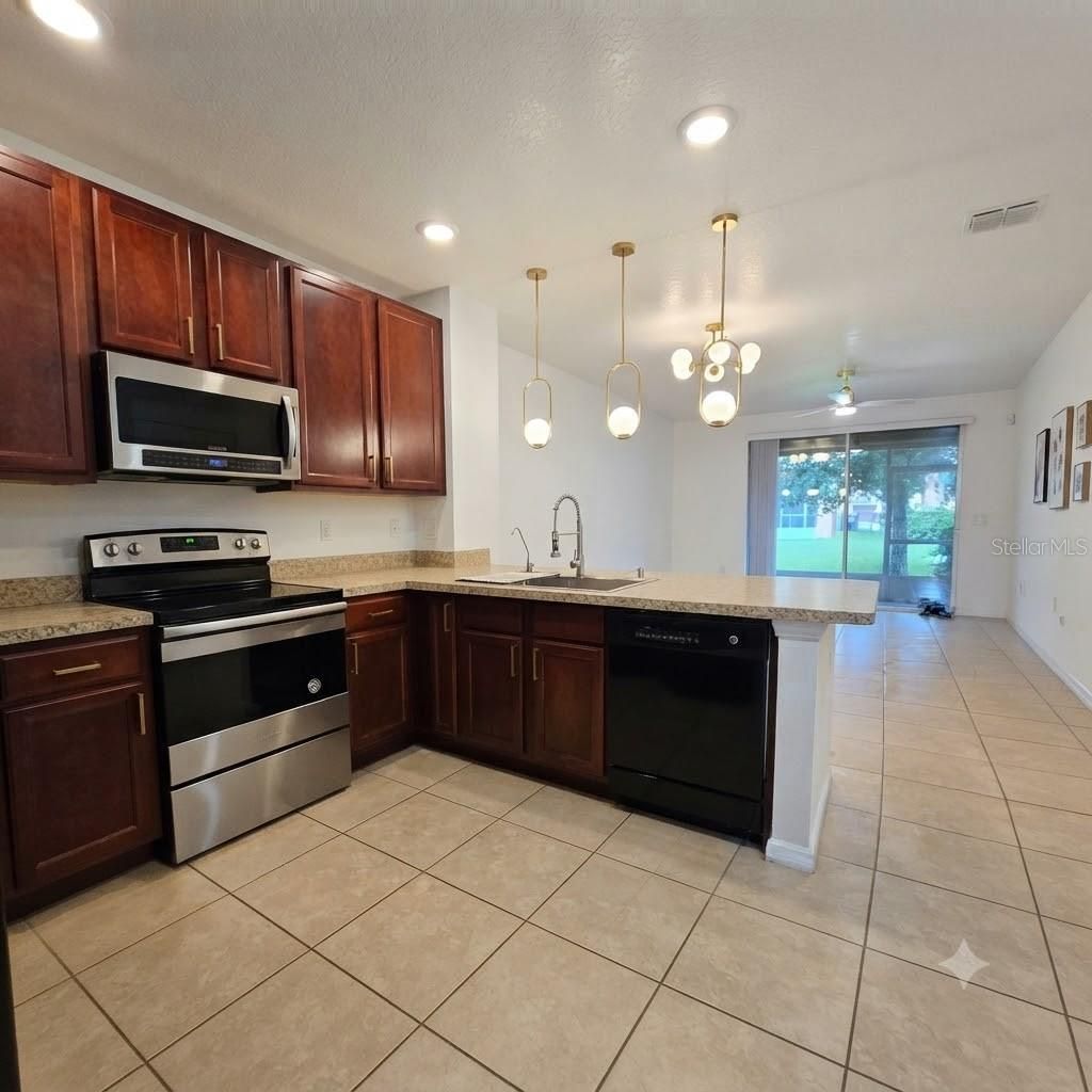 Photo of 1561 Chelsea Drive, Davenport, FL 33897 (MLS # O6424886)