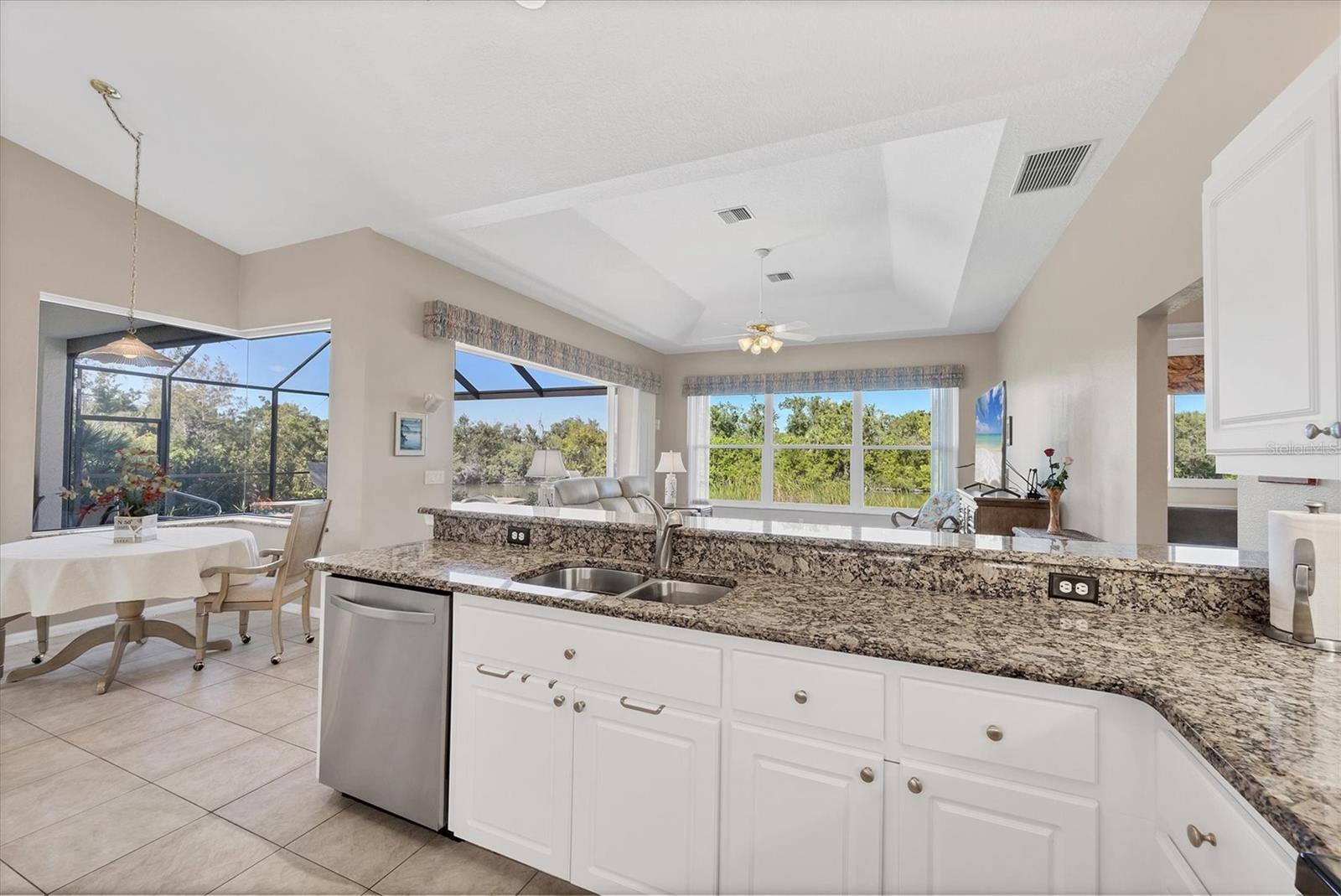 THE LAKES OF JACARANDA - Residential