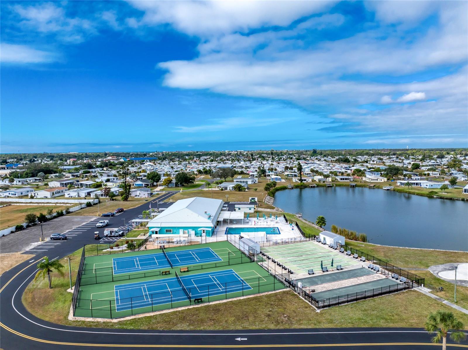 HOL MOB ESTATES 3RD ADD - Residential