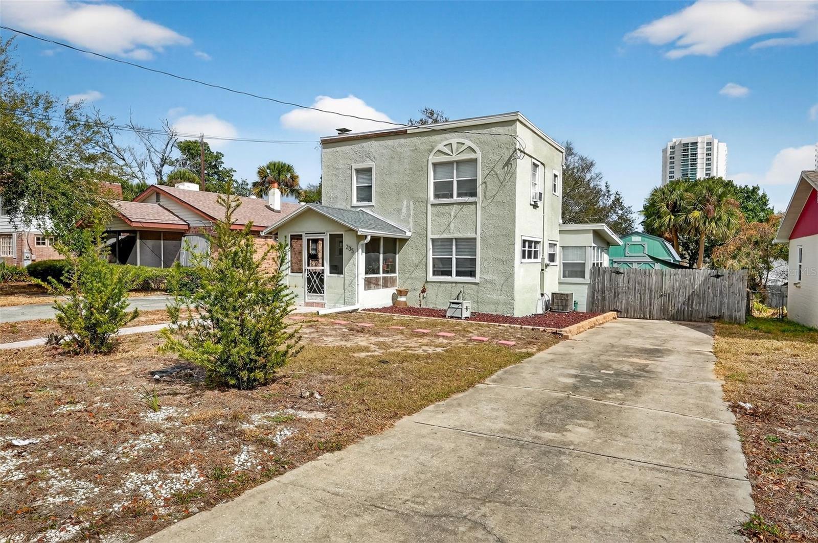 OAK RIDGE PARK - Residential