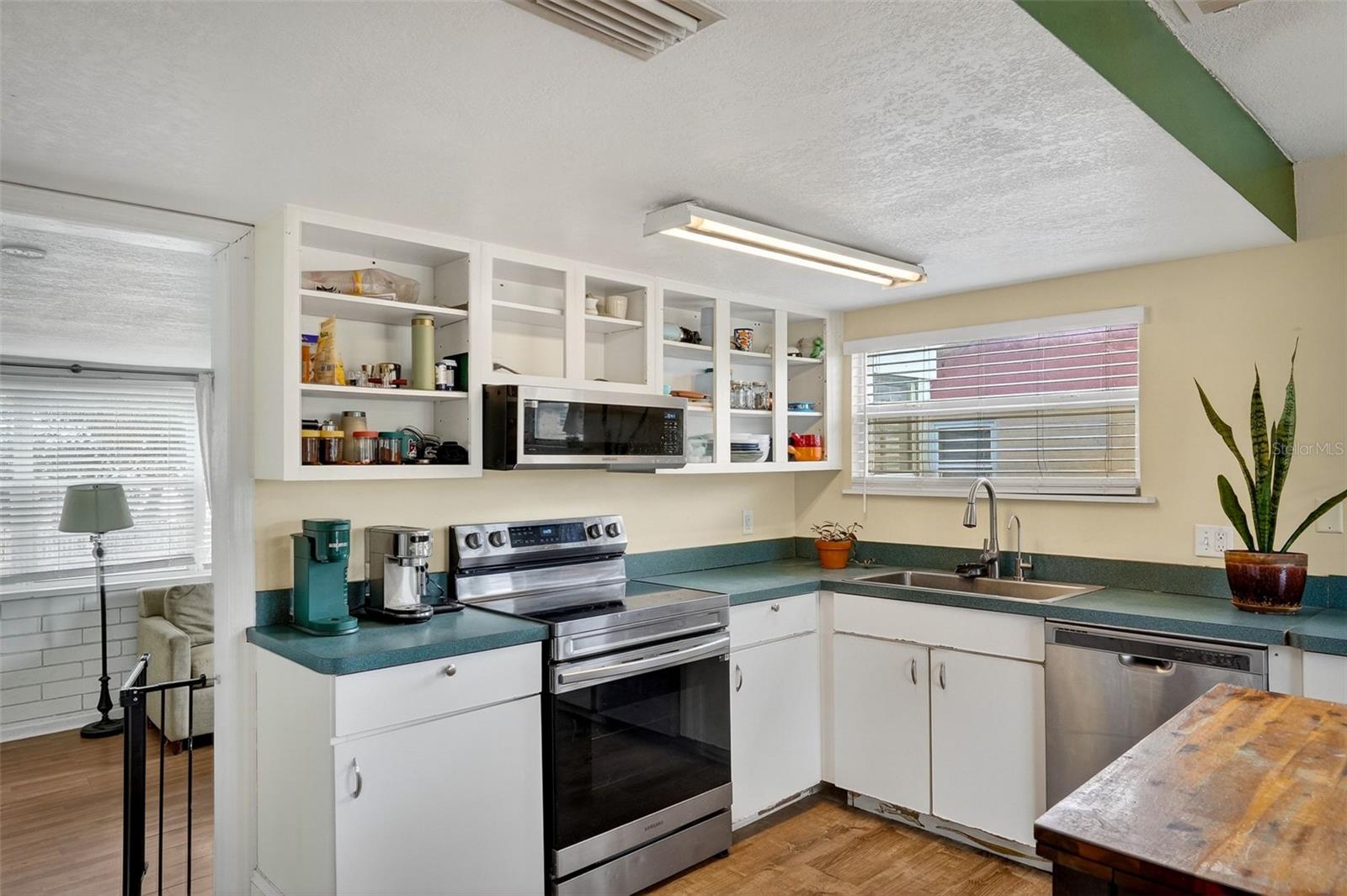 OAK RIDGE PARK - Residential