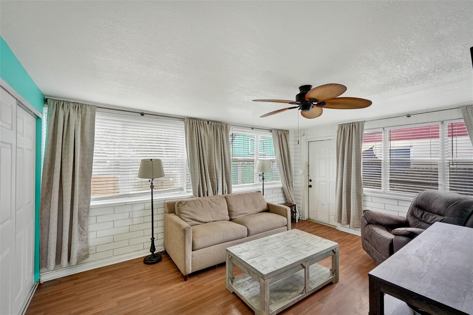 OAK RIDGE PARK - Residential