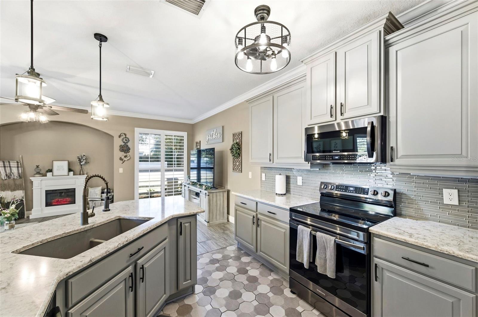 LITTLE CREEK - Residential