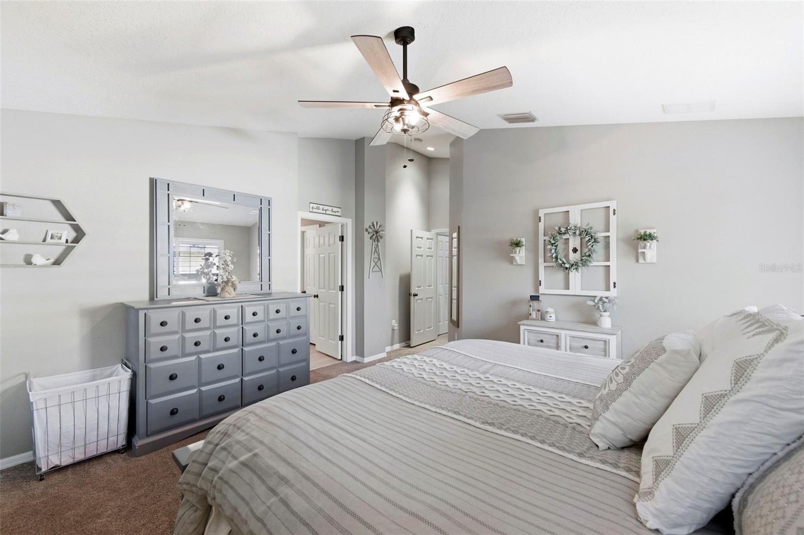 LITTLE CREEK - Residential