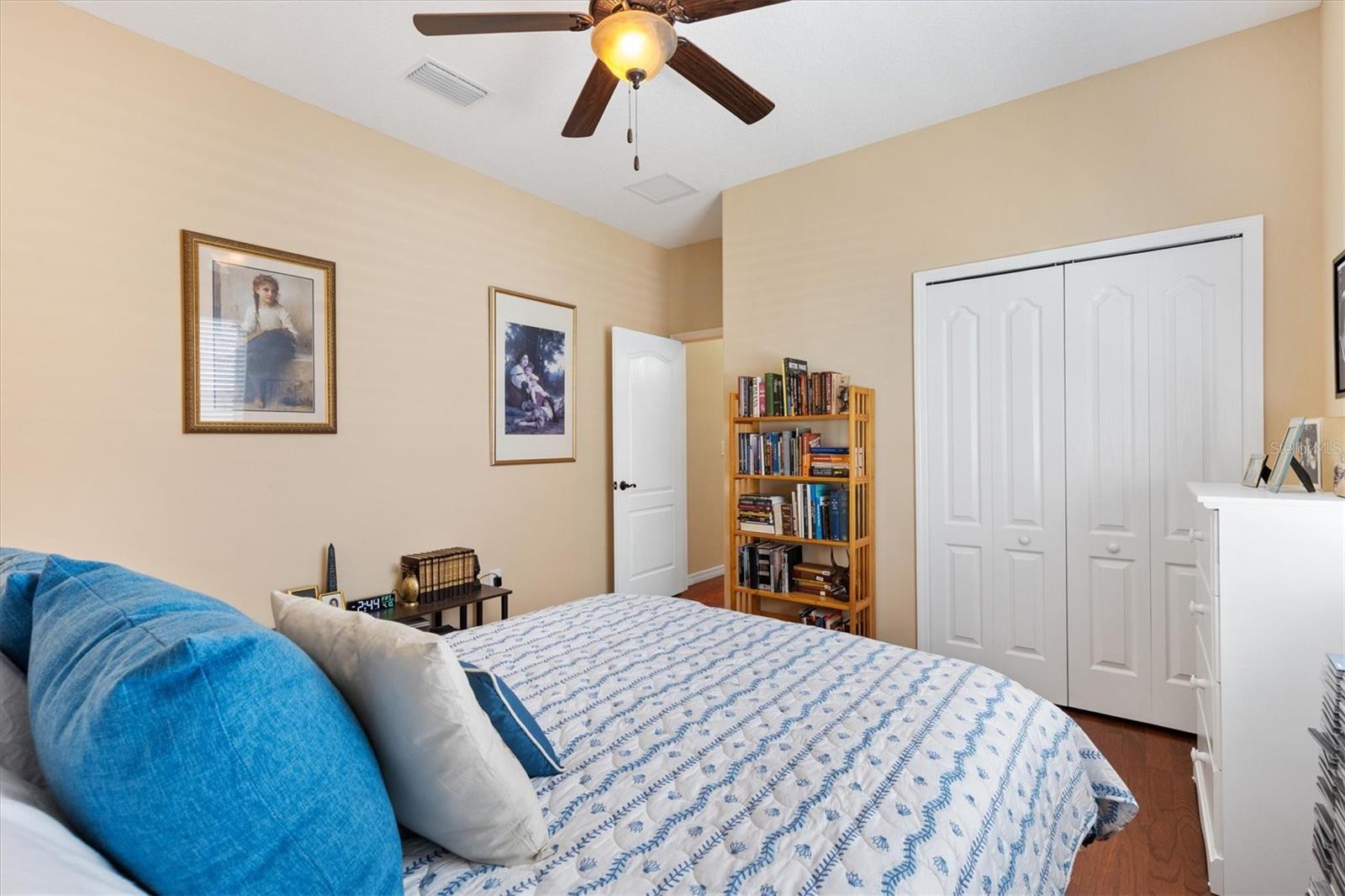 ARLINGTON RIDGE - Residential