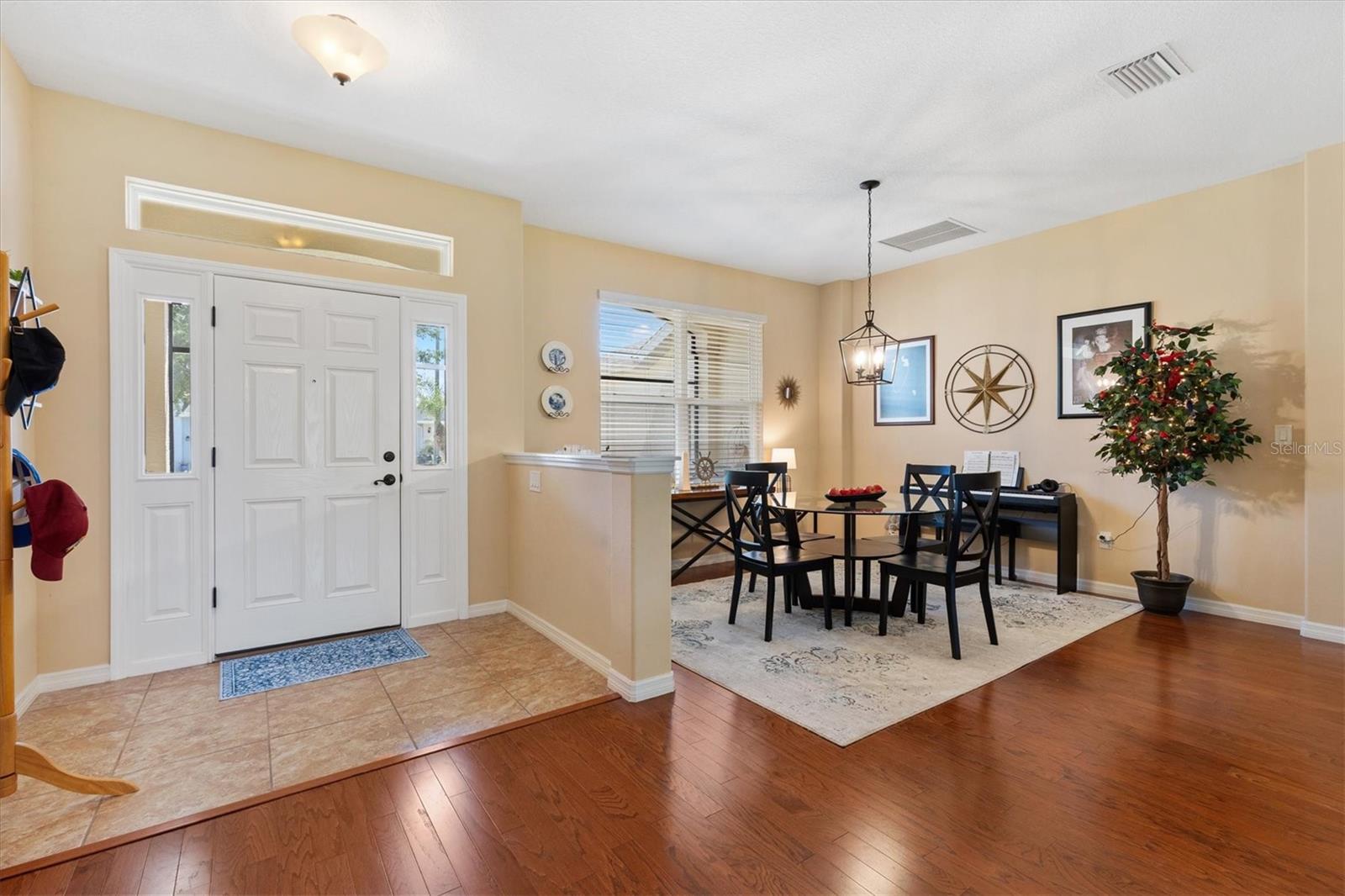 ARLINGTON RIDGE - Residential