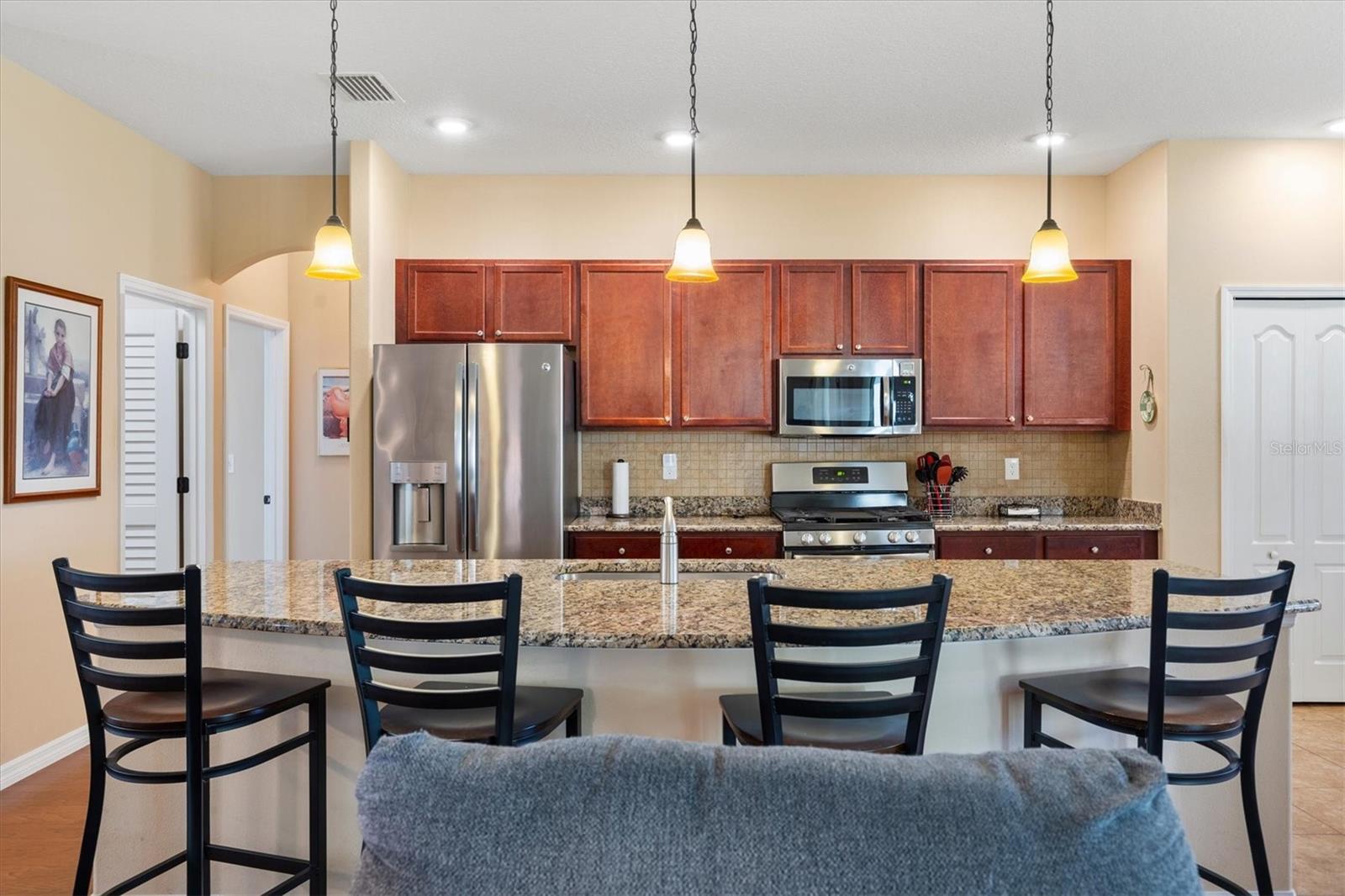 ARLINGTON RIDGE - Residential