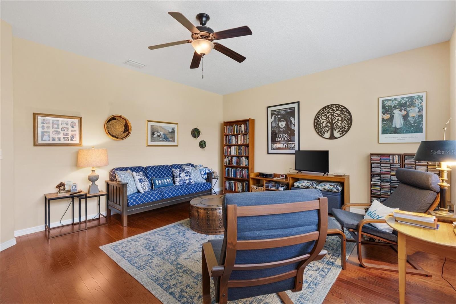 ARLINGTON RIDGE - Residential