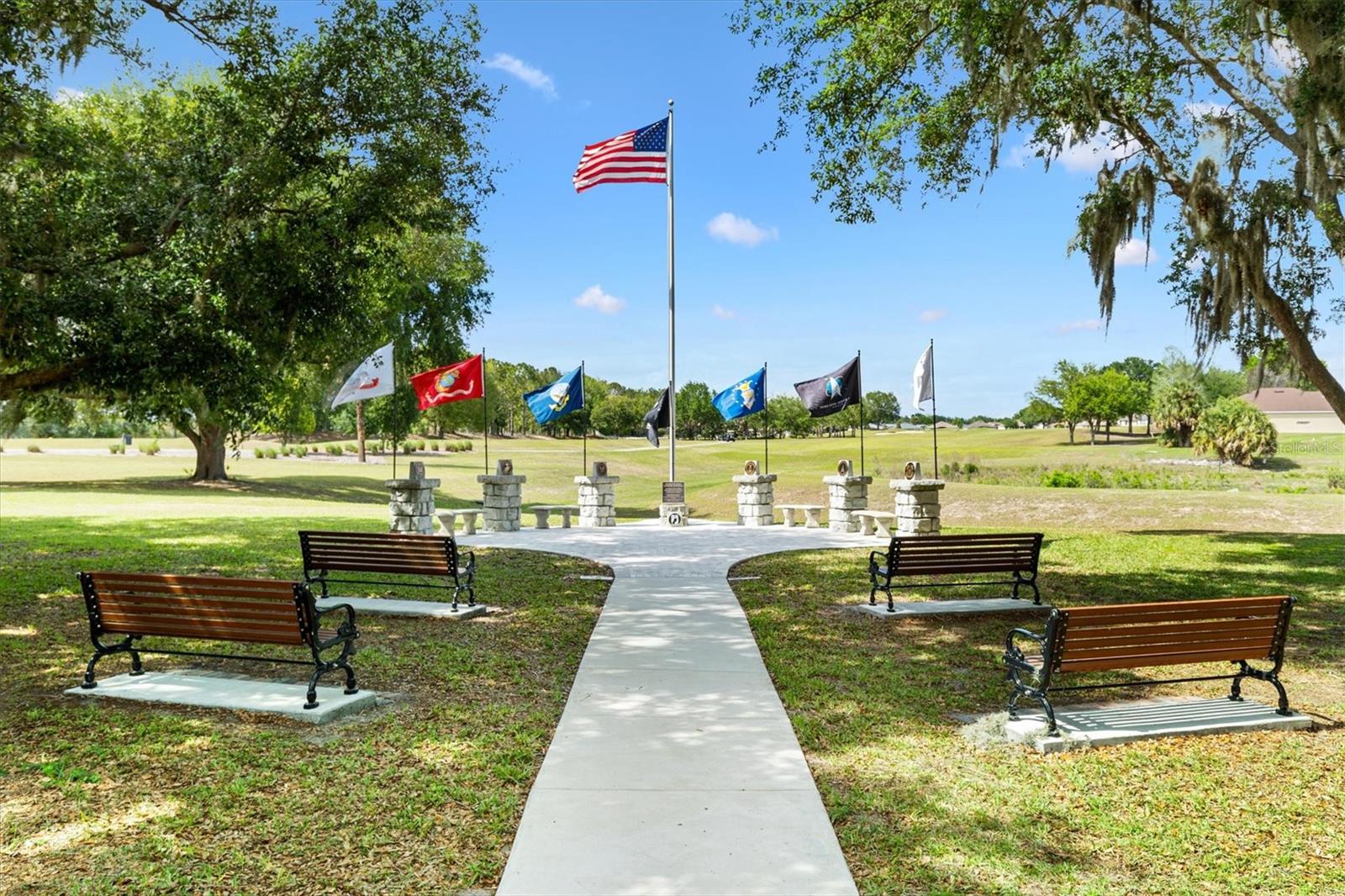 ARLINGTON RIDGE - Residential