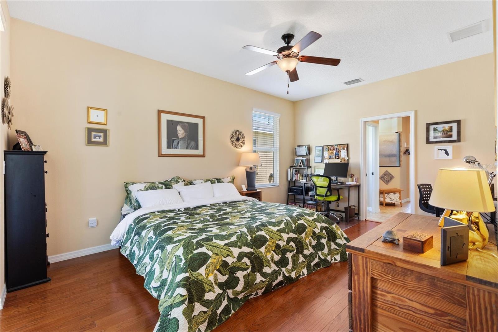 ARLINGTON RIDGE - Residential