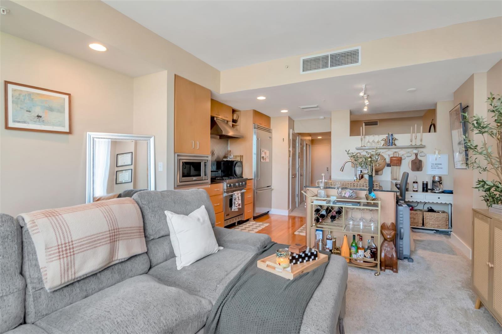 GRAND CENTRAL AT KENNEDY - Residential