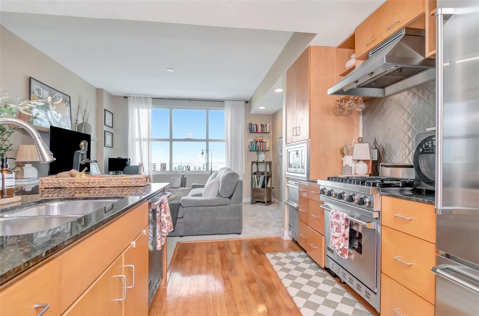 GRAND CENTRAL AT KENNEDY - Residential