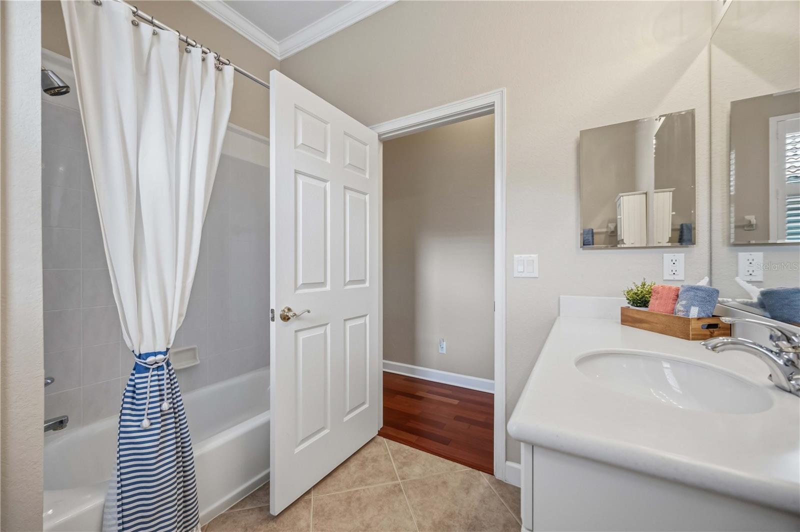 VENETIAN GOLF & RIV CLUB - Residential