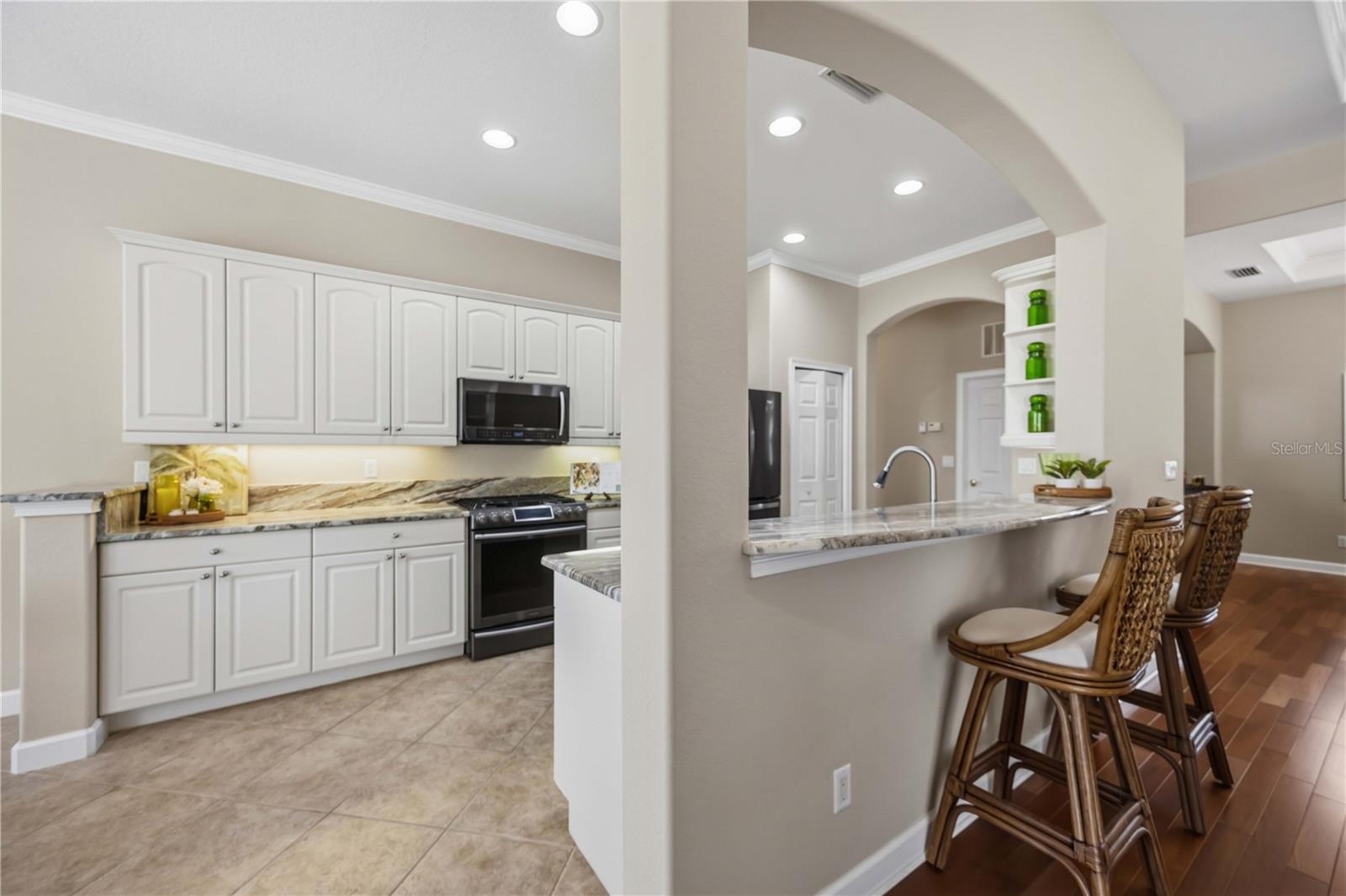 VENETIAN GOLF & RIV CLUB - Residential