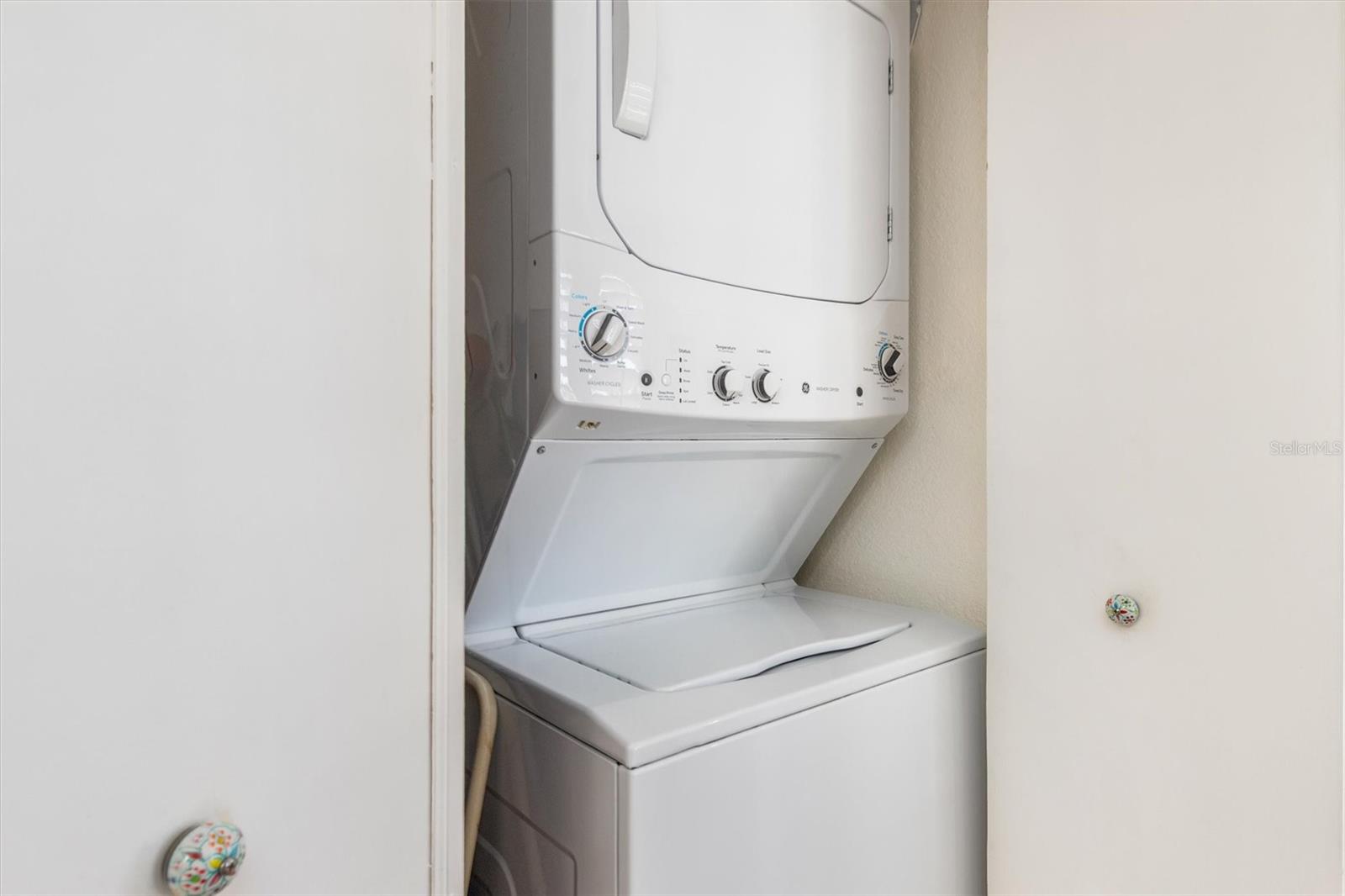 SANCTUARY AT GOLDEN TEE PH 01 - Residential