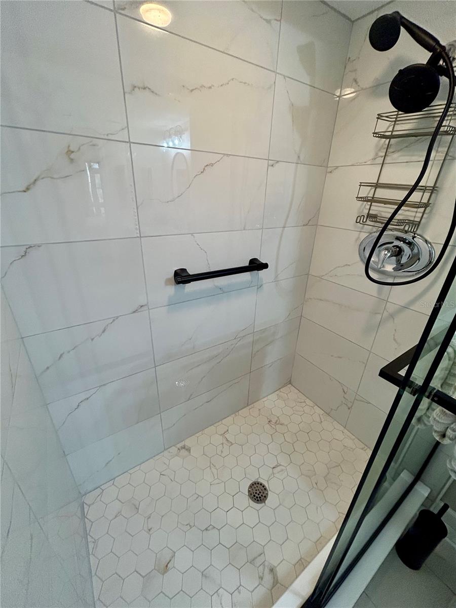 SANCTUARY AT GOLDEN TEE PH 01 - Residential