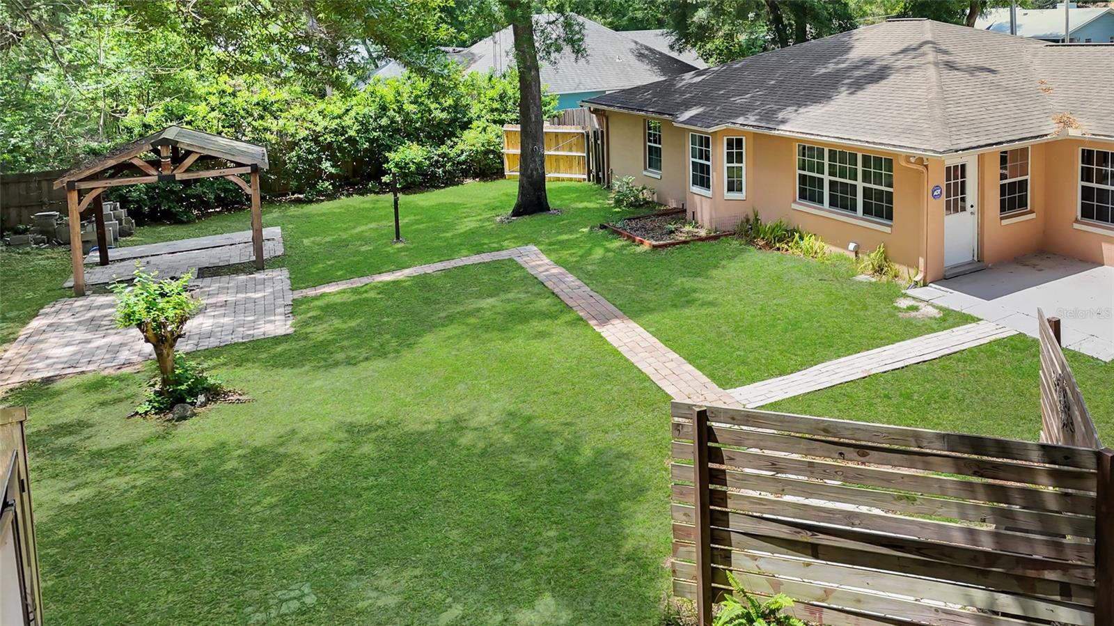 SUN TREE - Residential