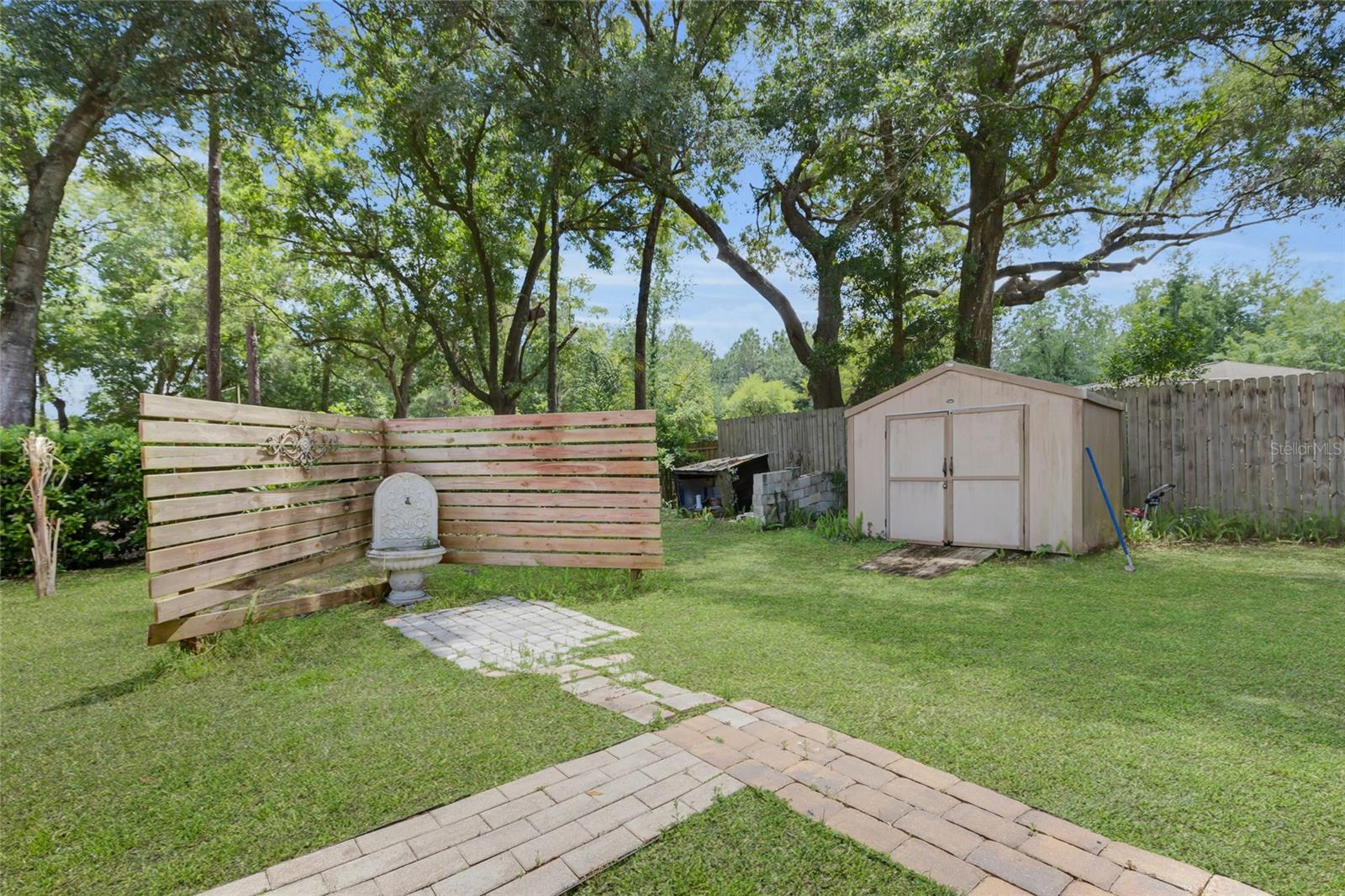 SUN TREE - Residential