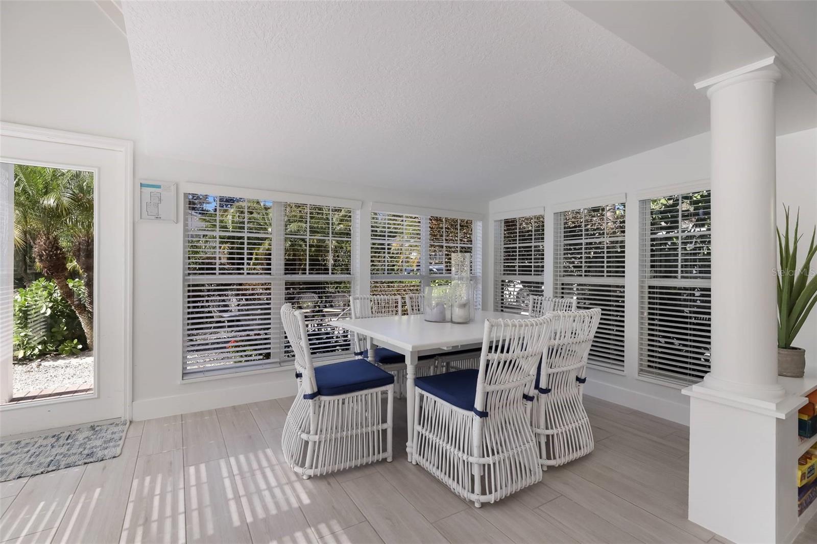 ANNA MARIA BEACH - Residential