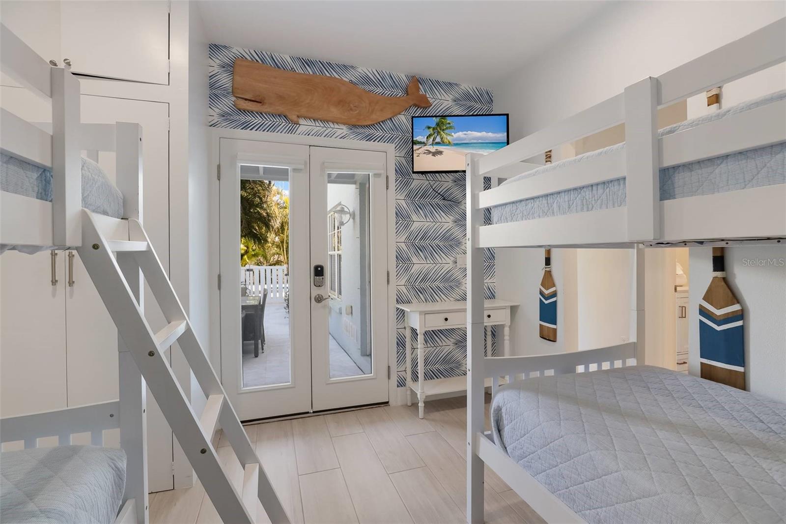 ANNA MARIA BEACH - Residential