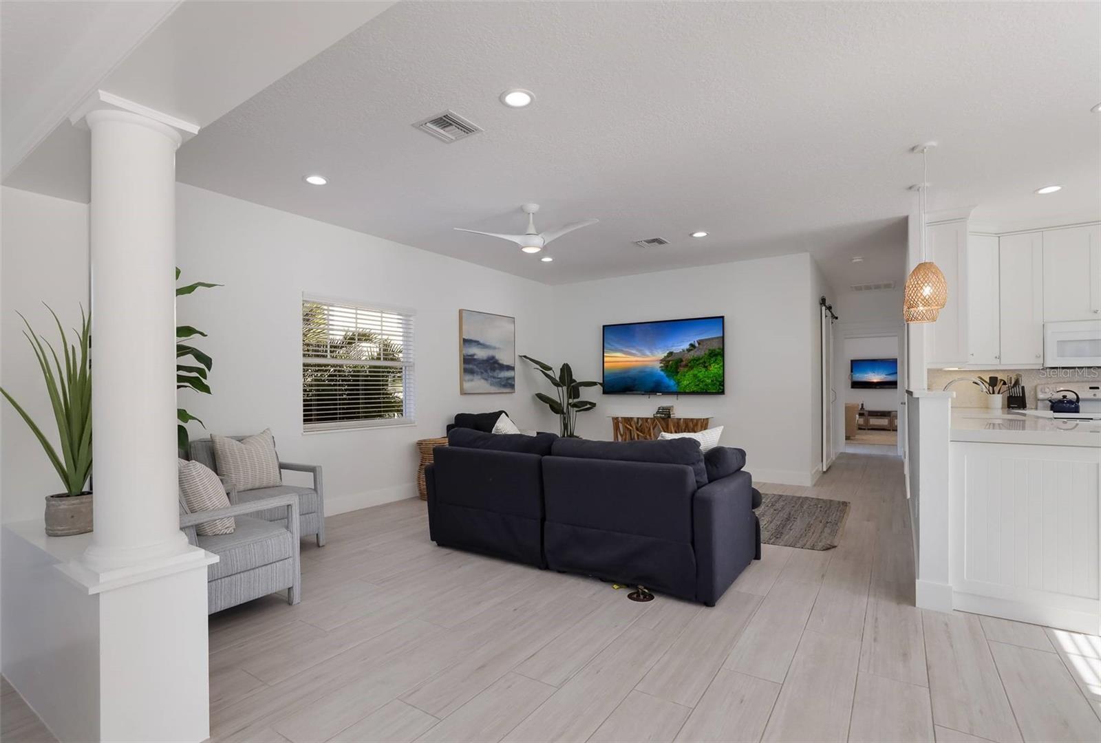 ANNA MARIA BEACH - Residential