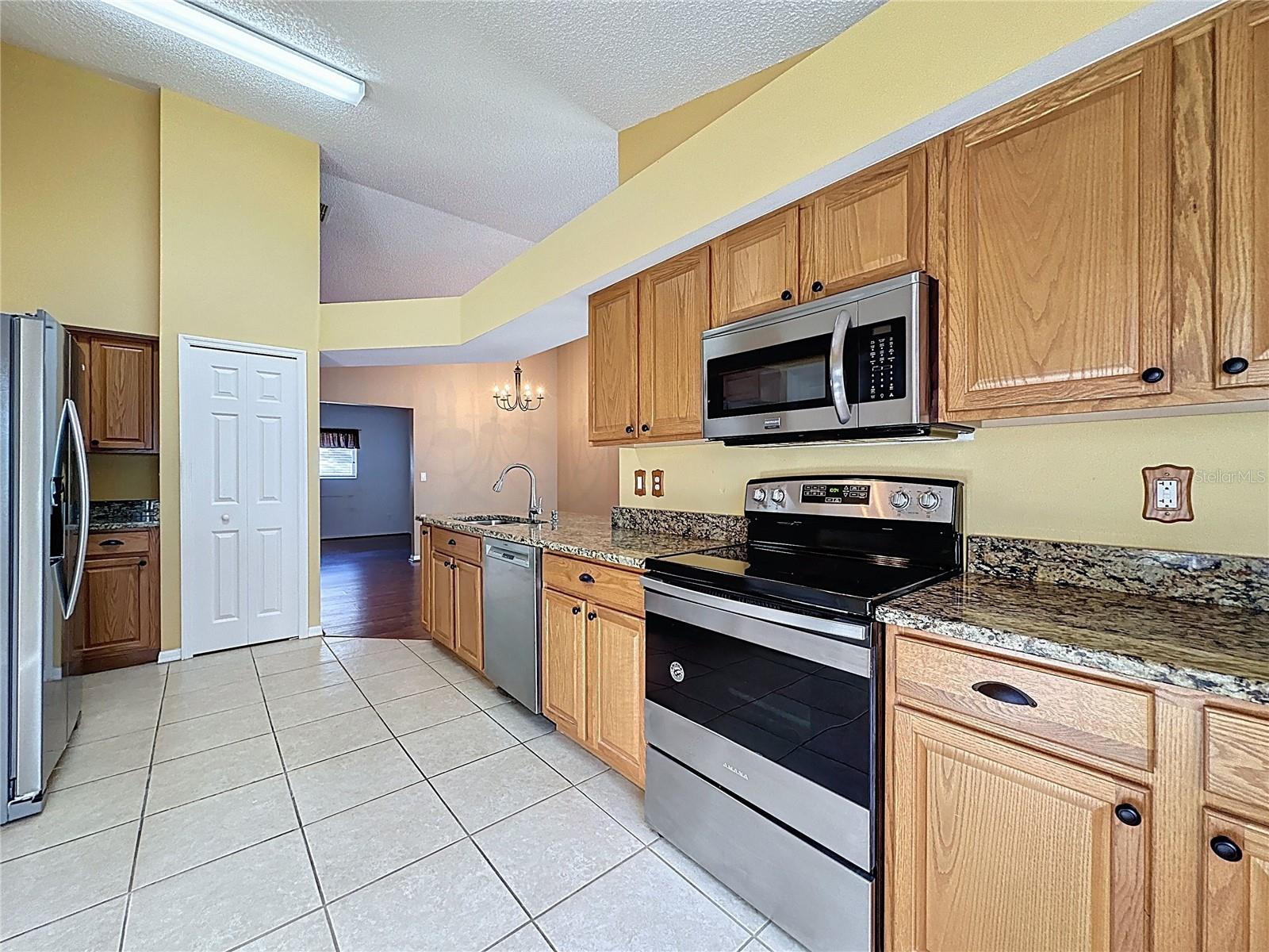 KINGS RIDGE - Residential