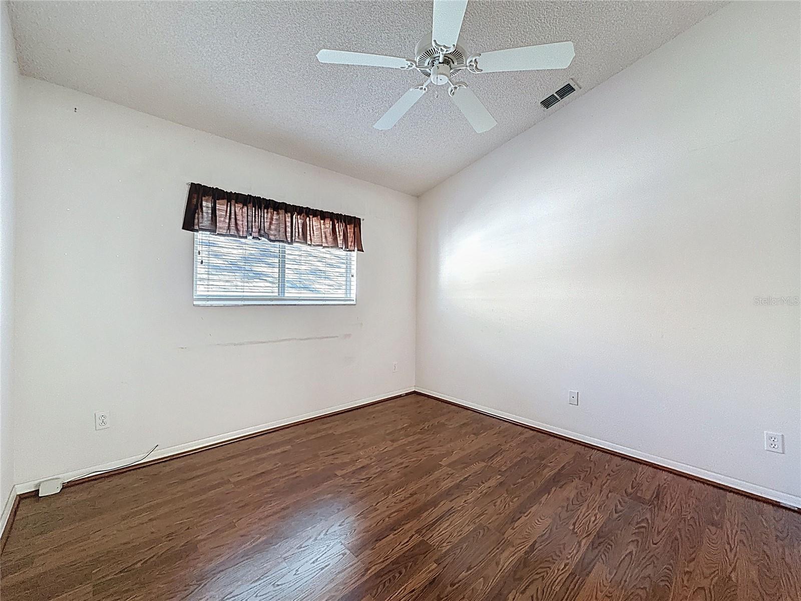 KINGS RIDGE - Residential