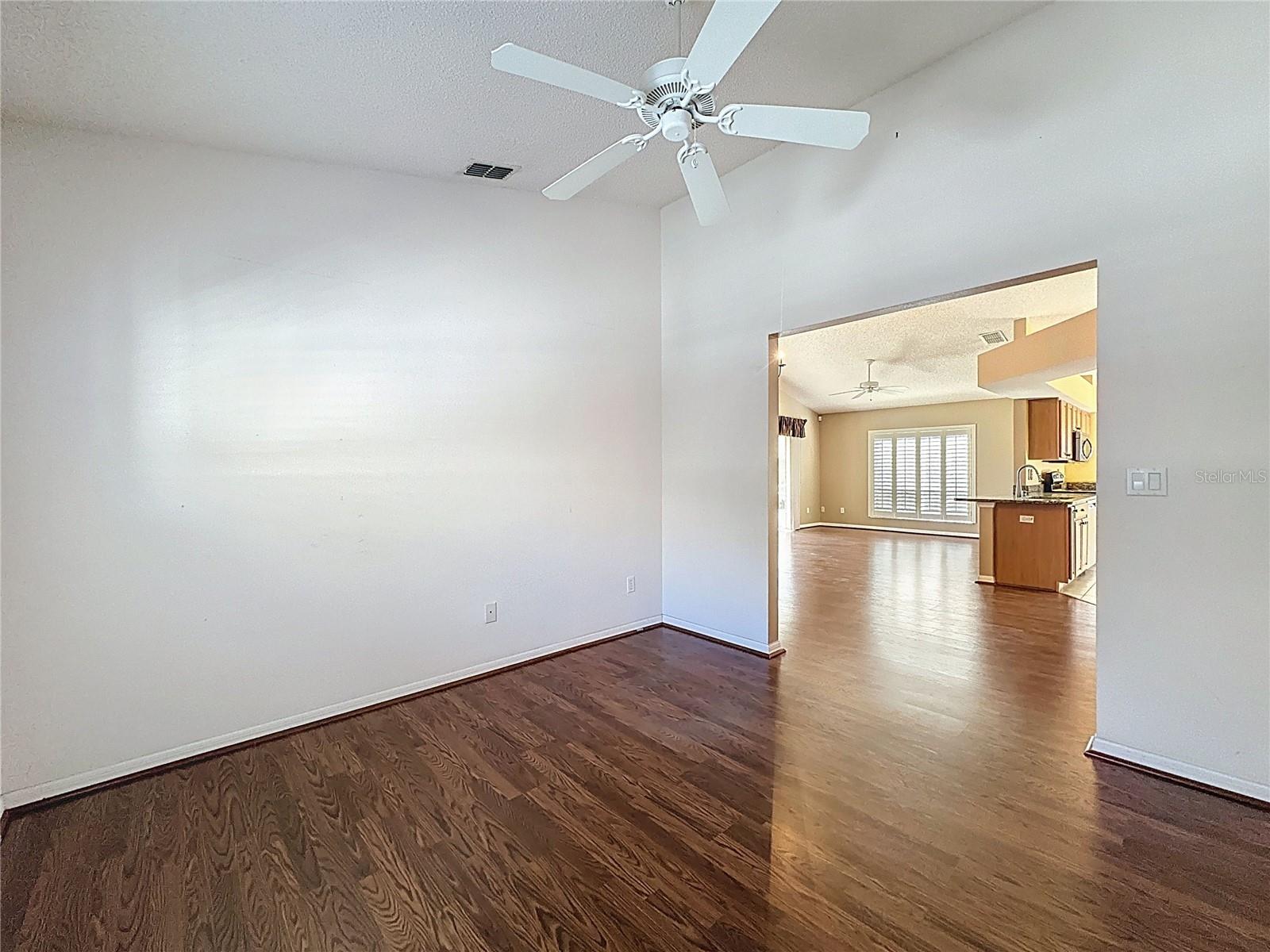 KINGS RIDGE - Residential