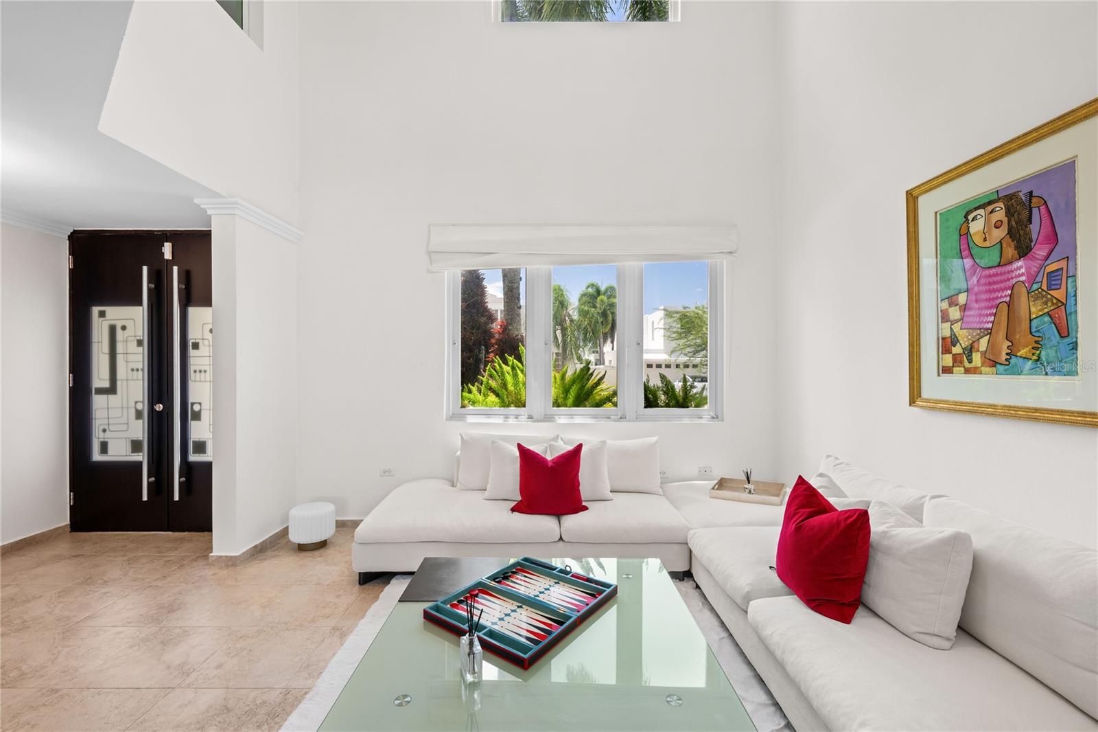 URB. ESTANCIAS REALES - Residential