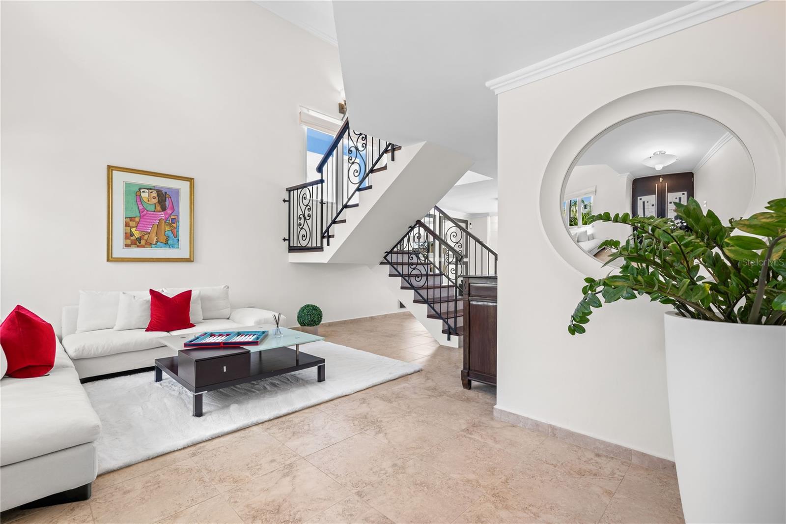 URB. ESTANCIAS REALES - Residential