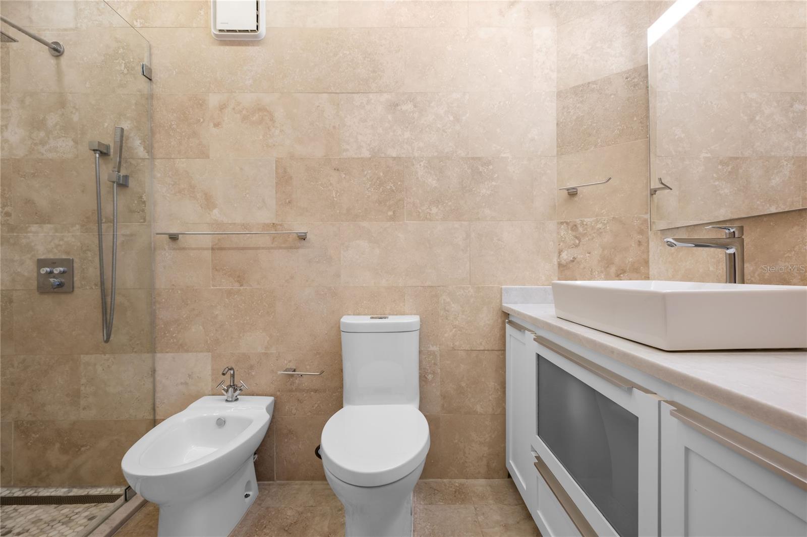 URB. ESTANCIAS REALES - Residential