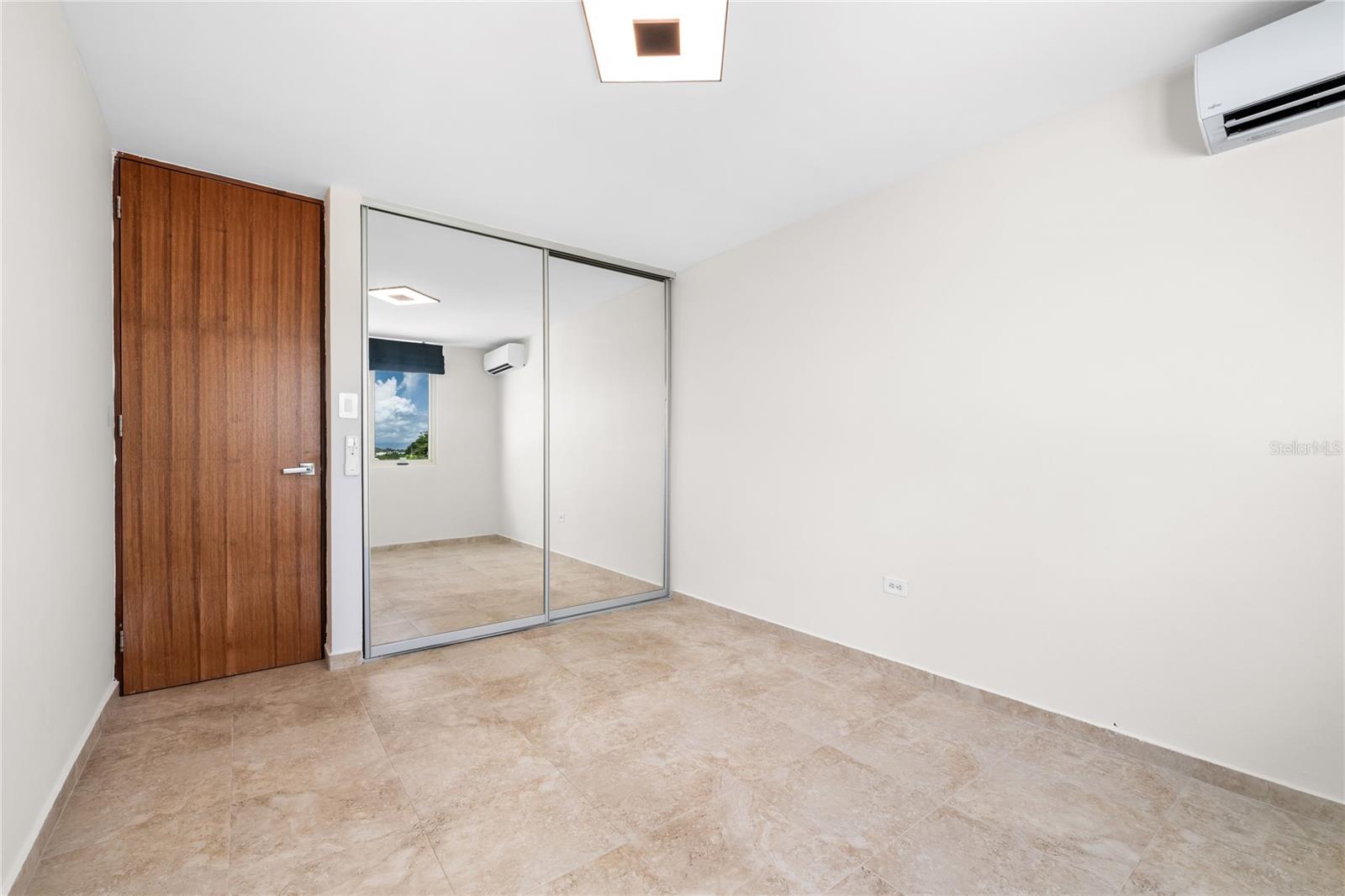 URB. ESTANCIAS REALES - Residential