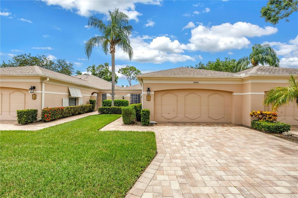 Photo of 5406 Chanteclaire #91, Sarasota, FL 34235 (MLS # A4658365)