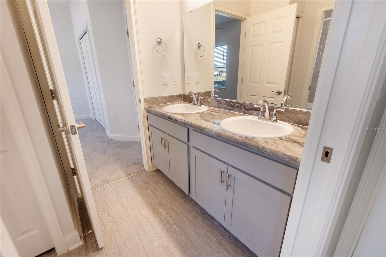 LAKES TR 6 - Residential