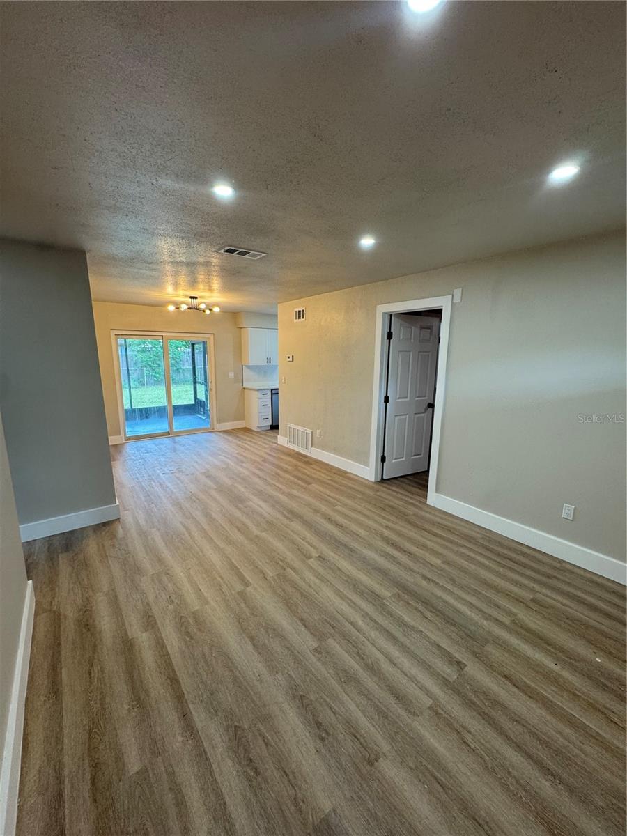 1023 WOLF TRAIL