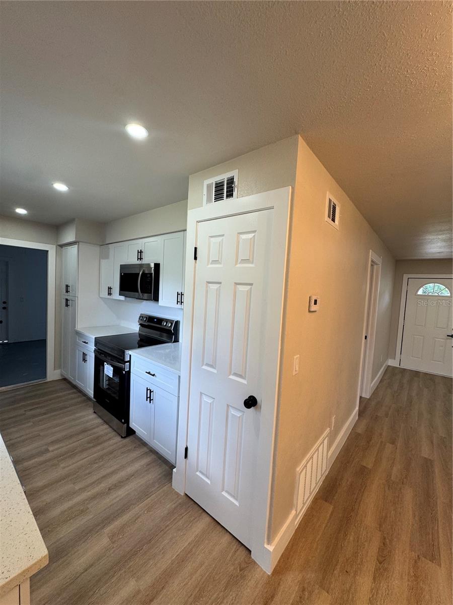 1023 WOLF TRAIL