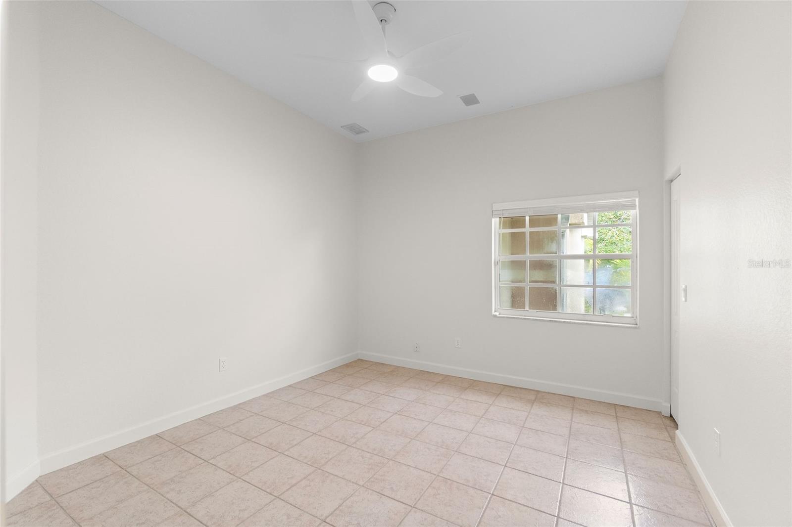 PRESERVE AT MISTY CREEK - Residential Lease