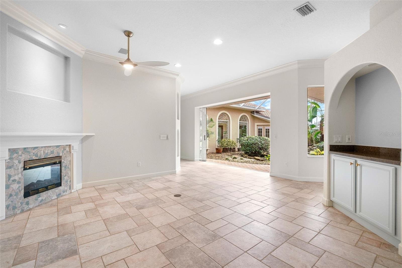 PRESERVE AT MISTY CREEK - Residential Lease