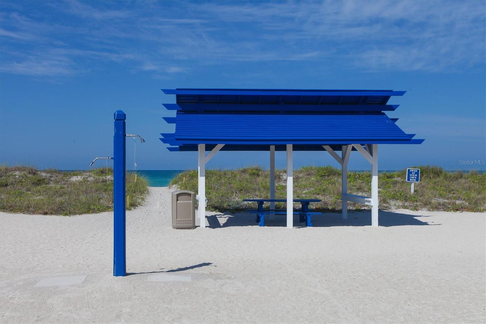 FAIRWAY BAY - Residential Lease