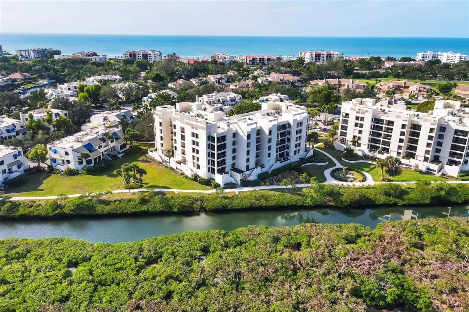 FAIRWAY BAY - Residential Lease