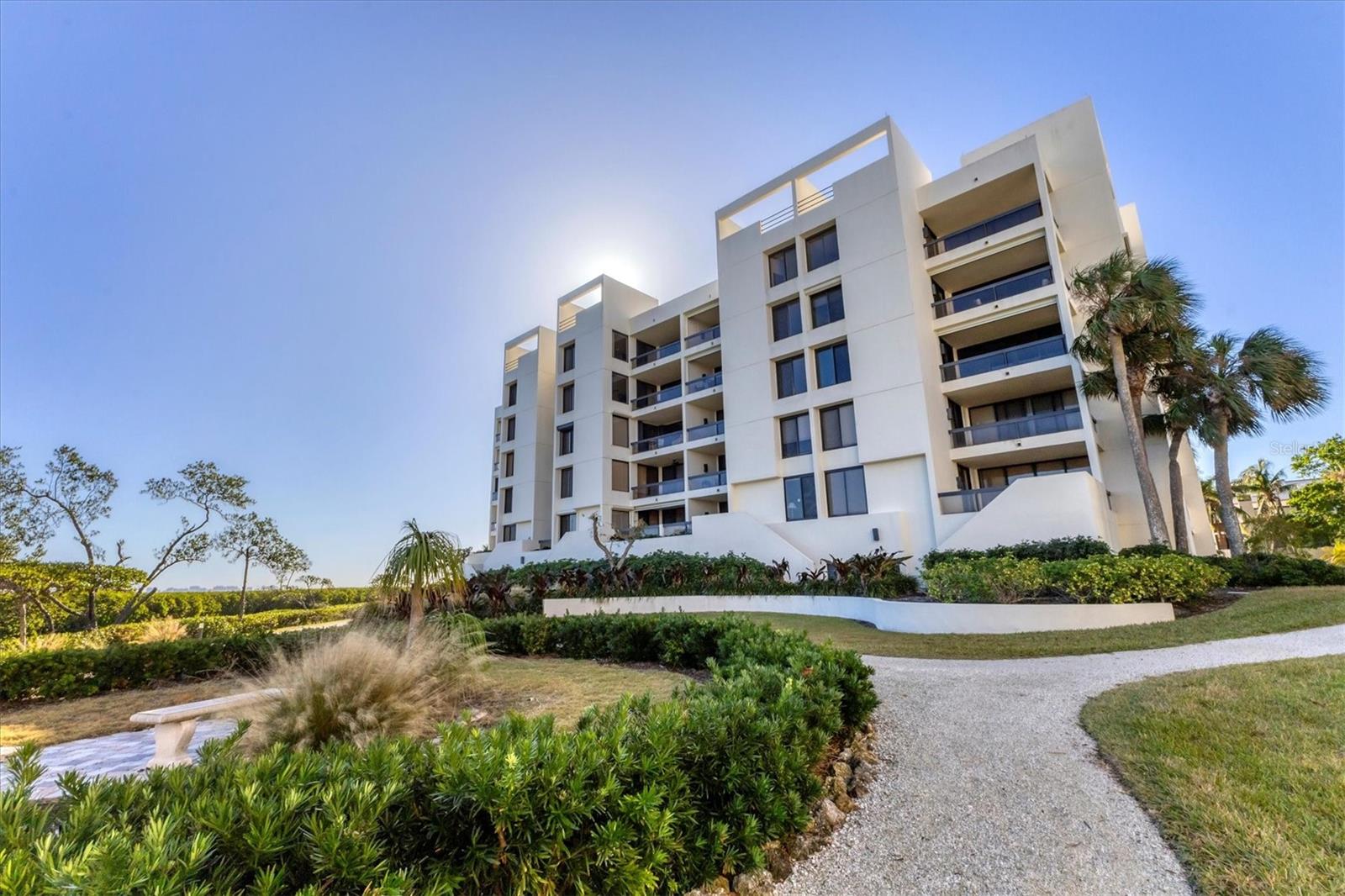 FAIRWAY BAY - Residential Lease