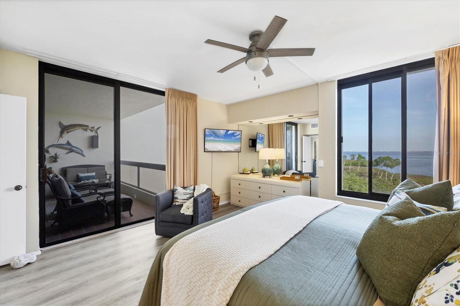 FAIRWAY BAY - Residential Lease