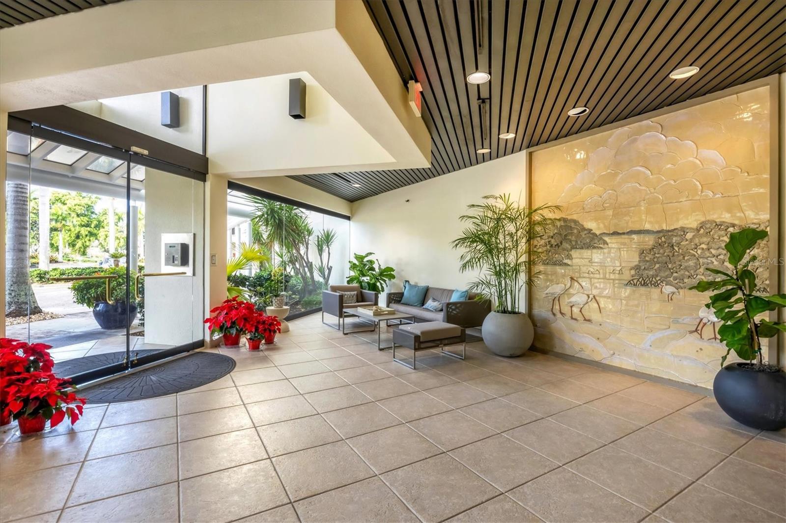 FAIRWAY BAY - Residential Lease