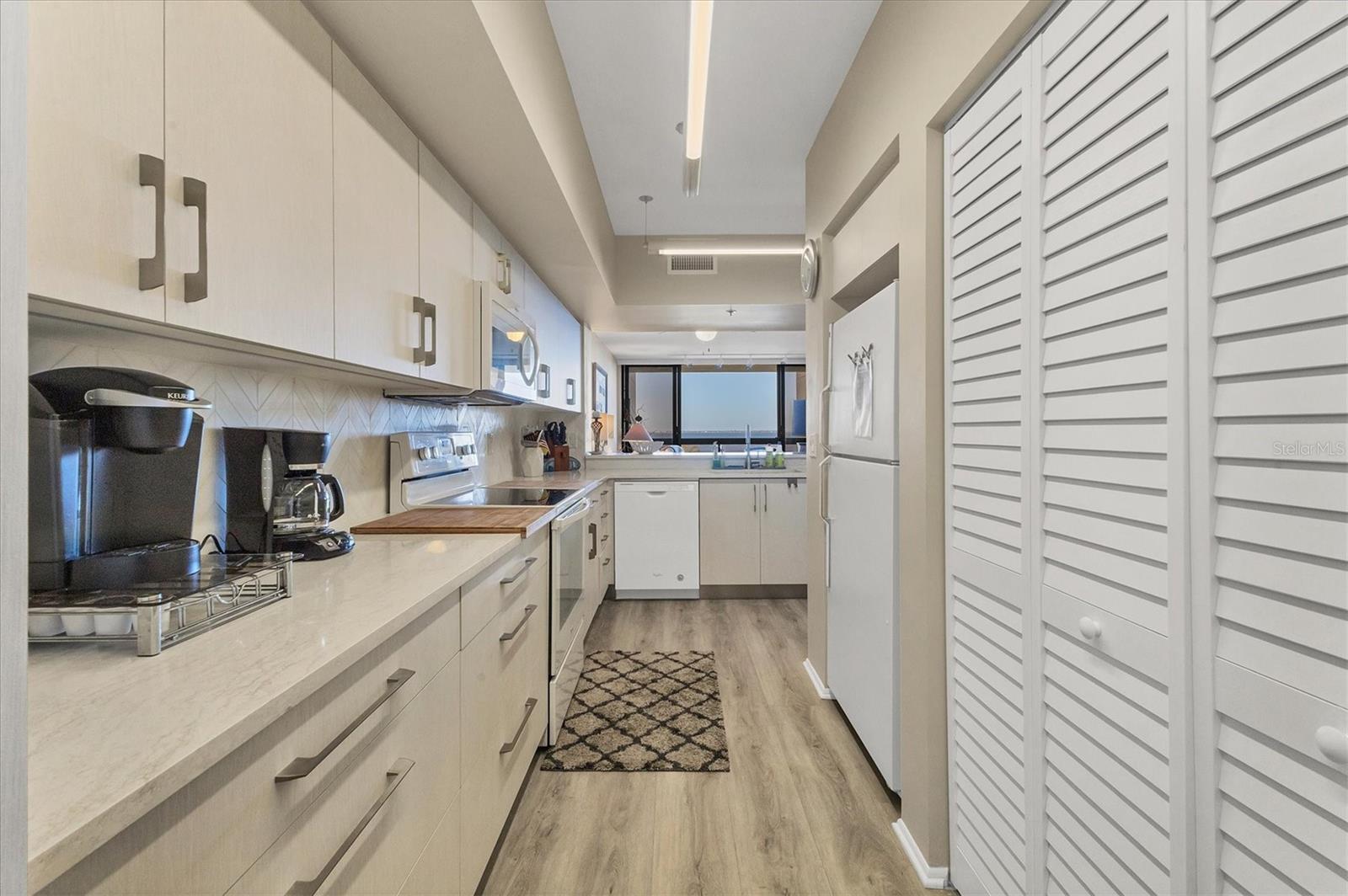 FAIRWAY BAY - Residential Lease