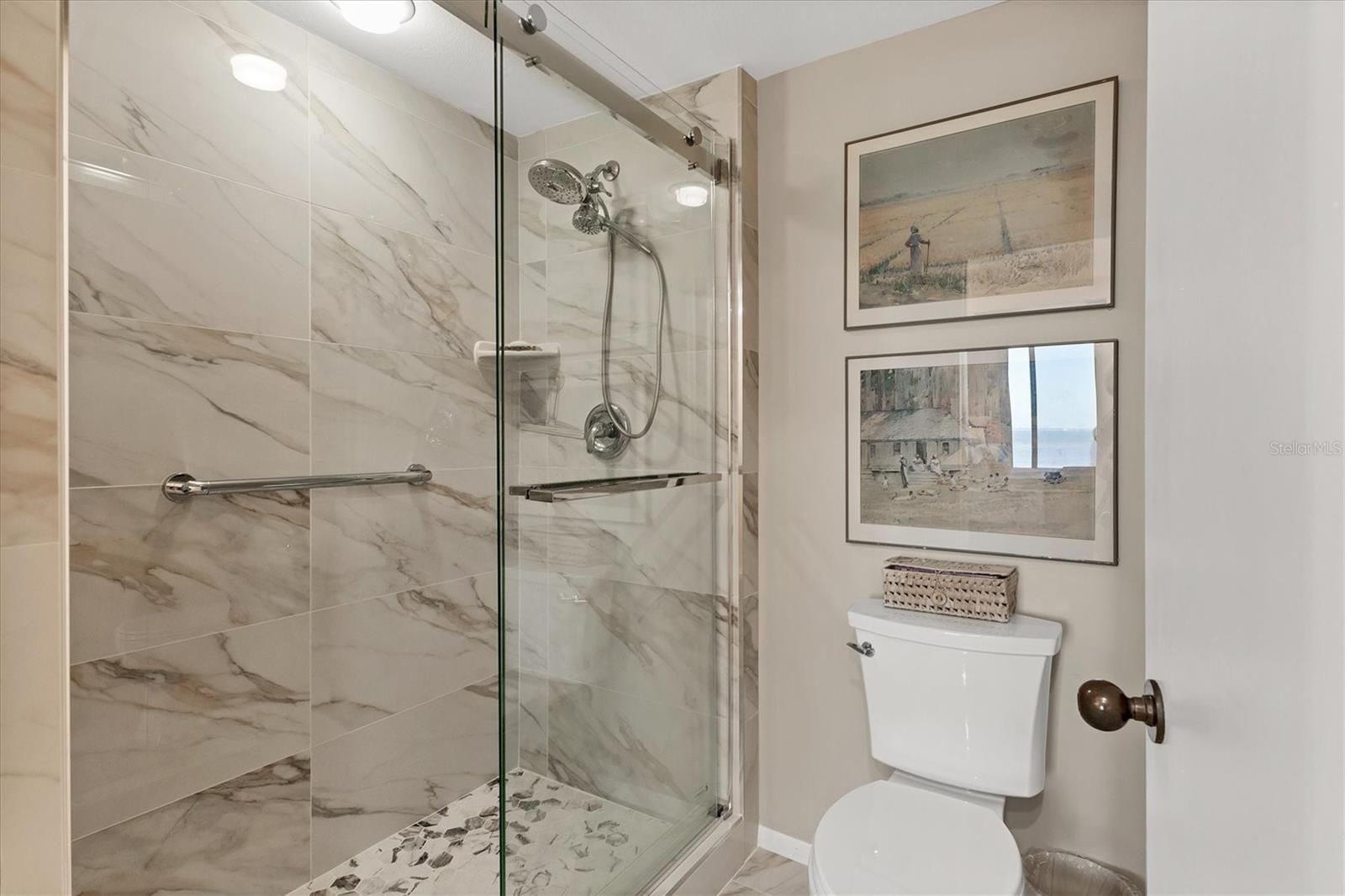 FAIRWAY BAY - Residential Lease